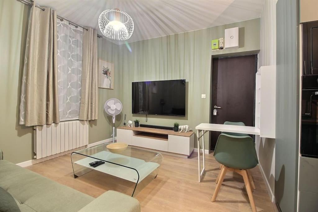 L'auberge D'auber Apartment Aubervilliers